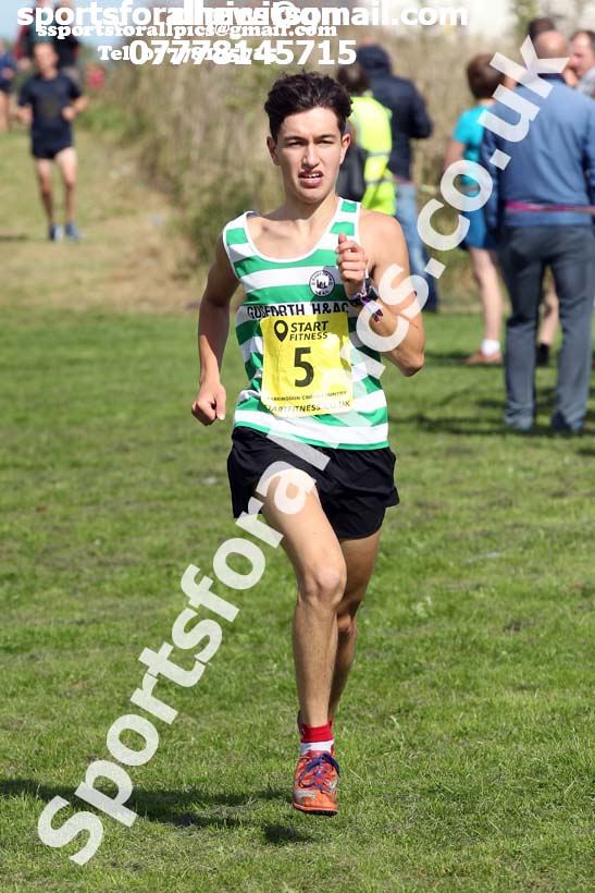 Senior mens relay 2019 Sunderland Harriers Open Cross Country. Photo:  David T. Hewitson/Sports for All Pics